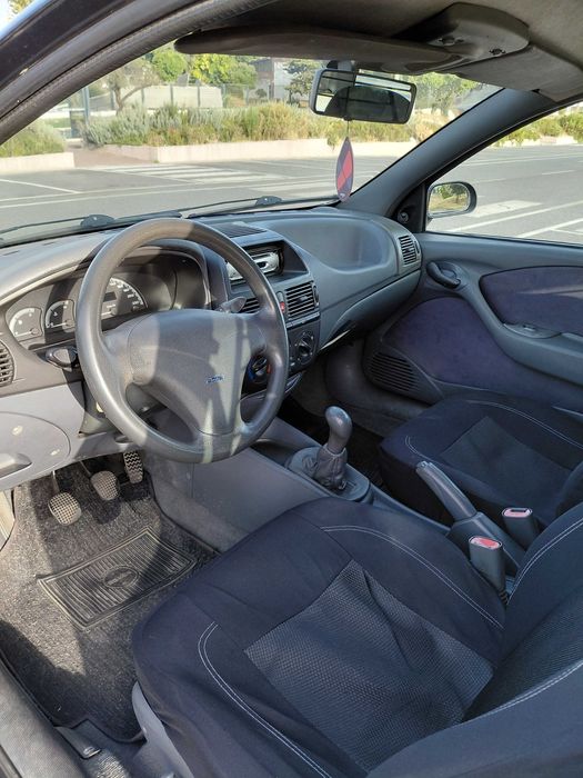 Fiat Bravo comercial (2 lugares).