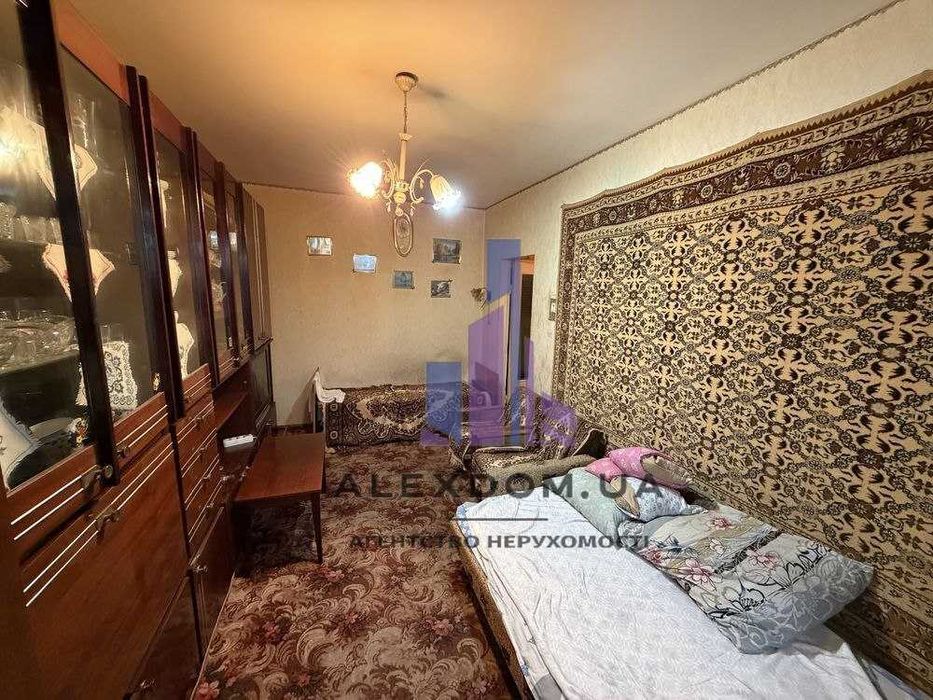 Продаж 1к квартири вул. Червоної Калини(Маяковського) 81-Б