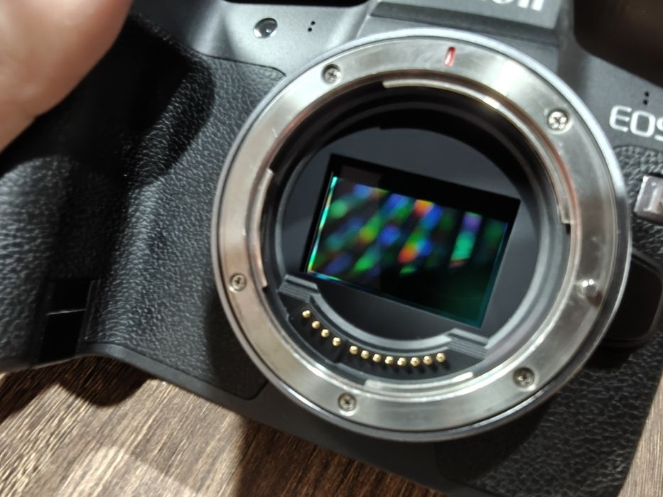 Sprzedam Canon EOR R