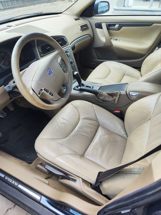 Volvo V70 2,4 TDI універсал