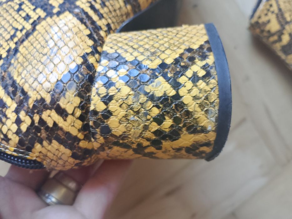 Botki z lekkim ociepleniem.