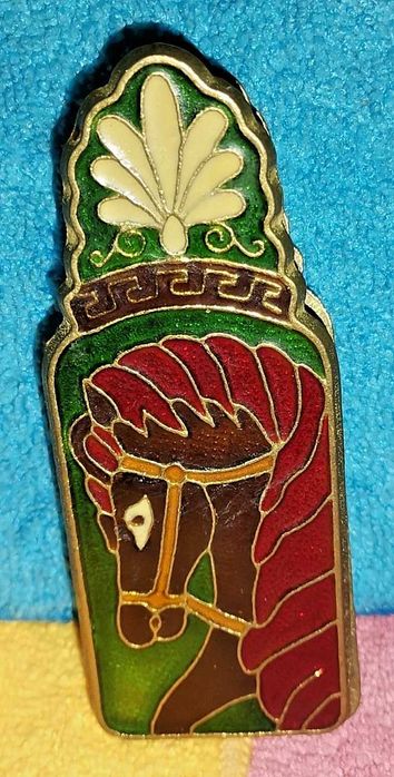 Mola para papeis latão esmaltado com desenho de cavalo e coruja