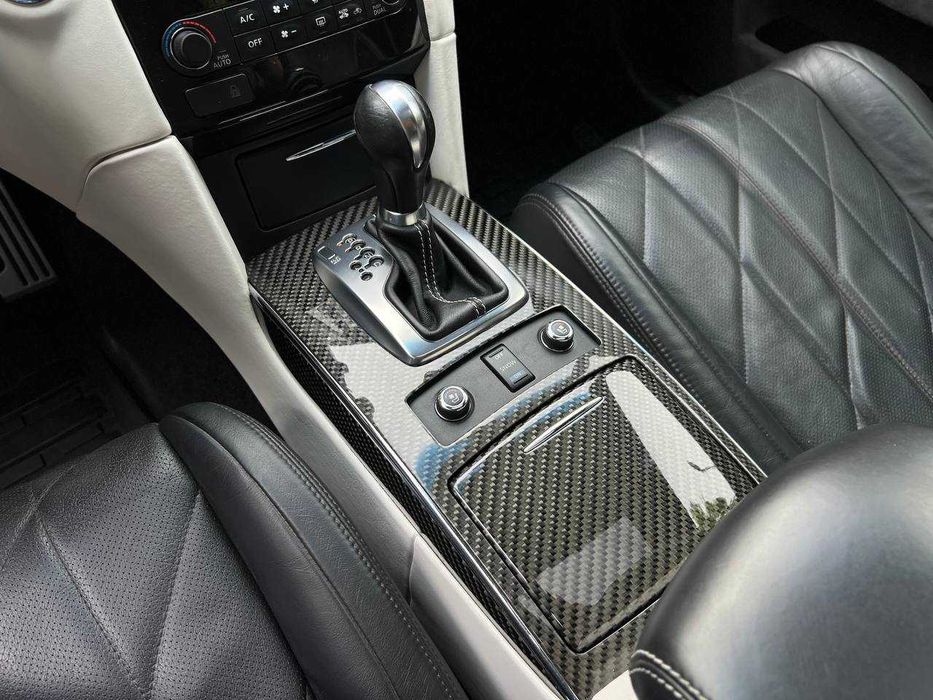 Infiniti QX70 2013