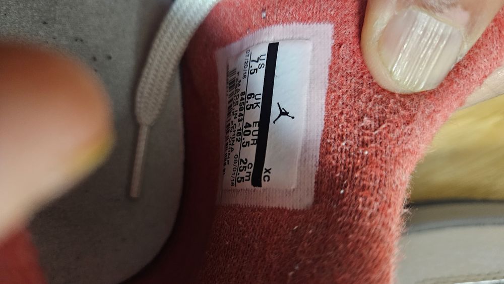Nike Air Jordan Clutch 40.5