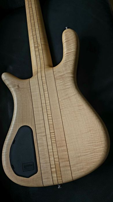 Warwick Streamer Stage 5 strun Bass Broad Neck basowa