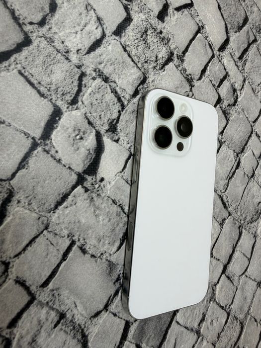 Iphone 16 Pro 256gb neverlock White Titanium Global 880$