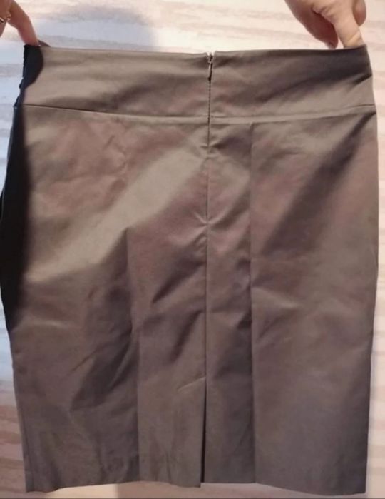 Szaro-czarna spódniczka Pretty Girl rozmiar 40