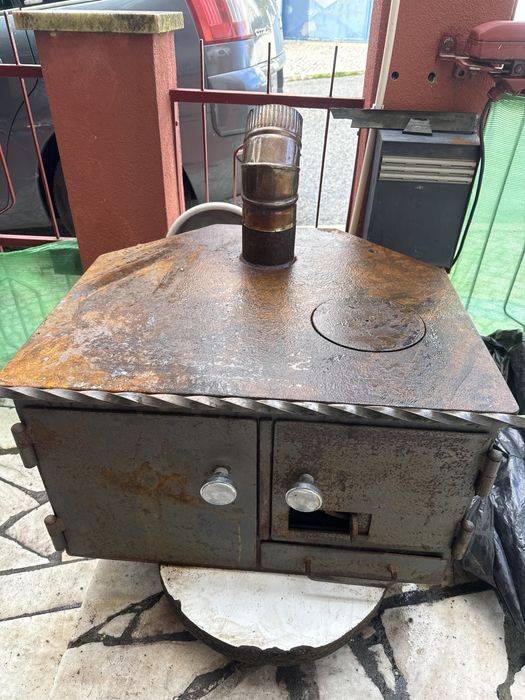 Fogao e forno a lenha em ferro