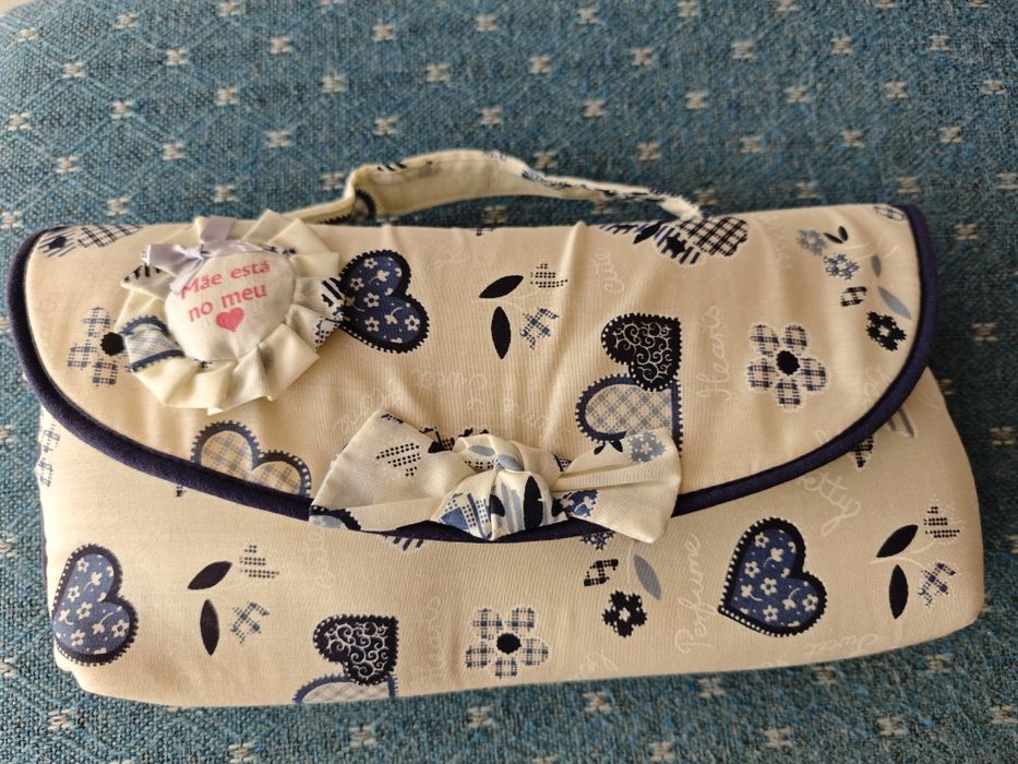 Lote 2 Conjuntos Chinelos de Quarto com Bolsa / Necesser de Tecido – Especial Dia da Mãe  ou Presente
