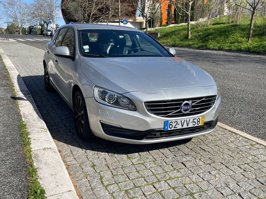 Volvo V60 D4 Geartronic Momentum