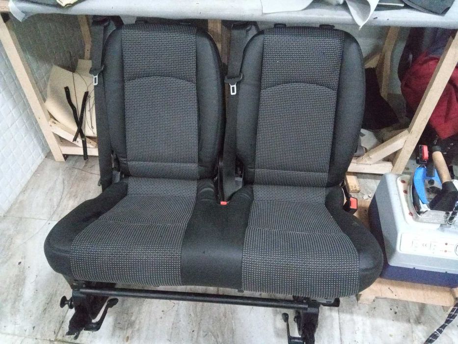 Обшивка салона авто Перетяжка сидений Переоборудование микроавтобусов