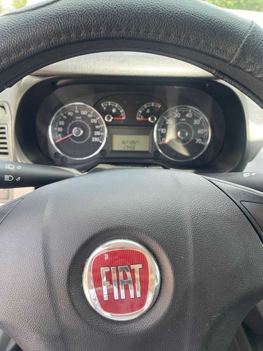 Fiat Punto Comercial 4 lugares