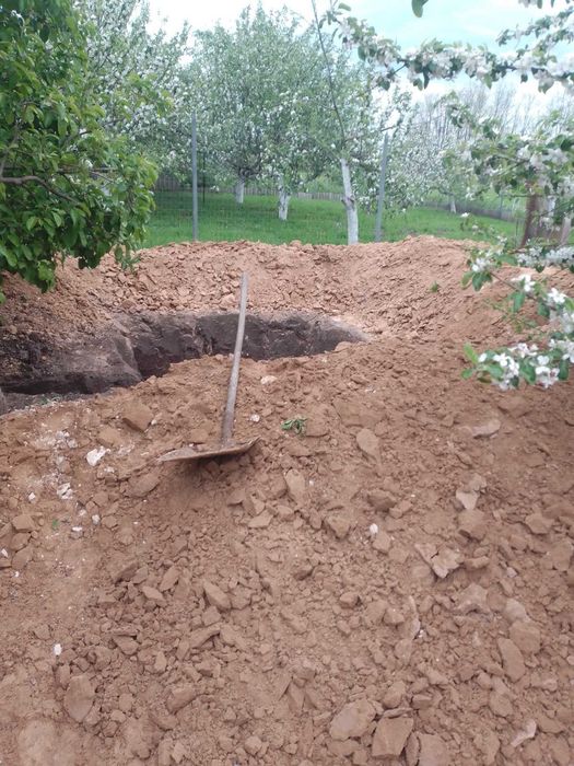 Послуга земельних робіт.