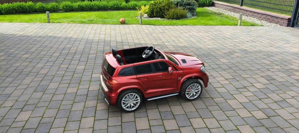 Auto na Akumulator  Dla Dzieci Elektryczny Mercedes  4X4 SKÓRA