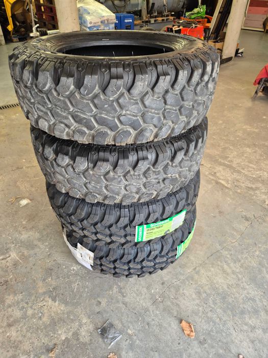 Peneu Todo Terreno 245/70R17