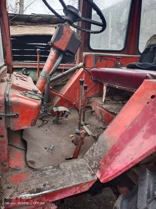 Продам трактор Т-25.