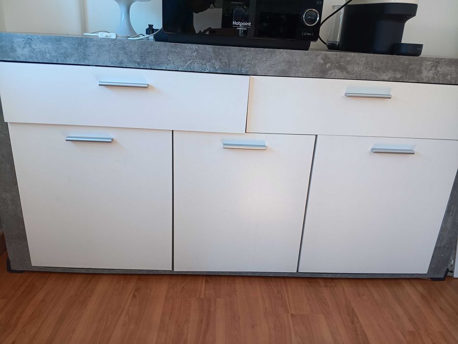 Móvel Aparador de sala cor cinza e branco bom estado