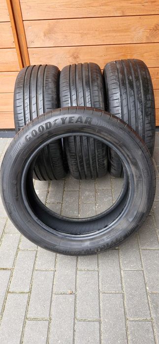 Opony Goodyear 205/55/17 91V Efficientgrip Performance z nowego auta.