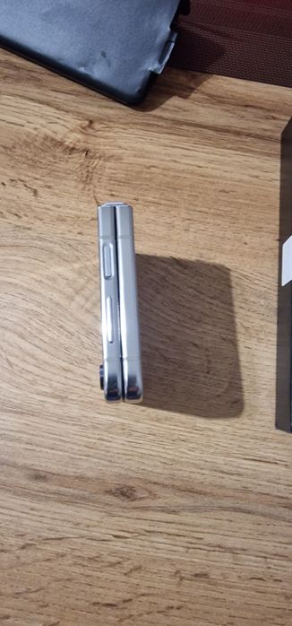Samsung Galaxy Z Flip  5