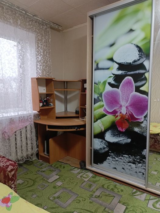 Продам приватизовану кімнату в гуртожитку.Район КСК