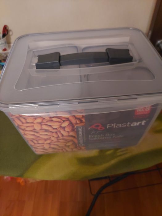 Продам пластиковые контейнеры