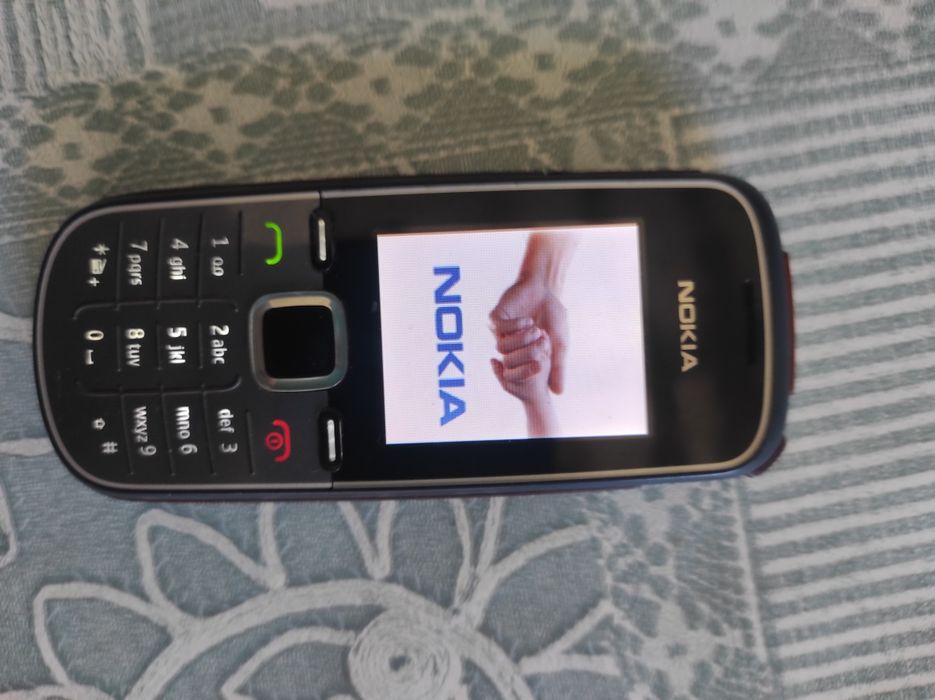 Vendo Nokia 1662-2 com carregador
