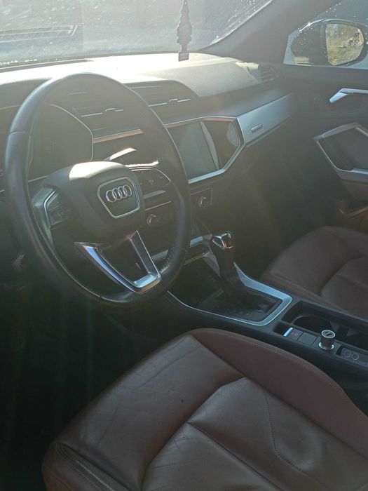 Samochód osobowy Audi Q3
