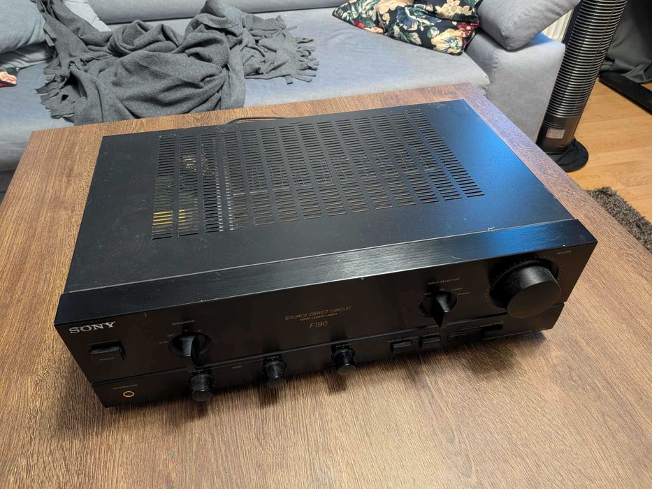 Wzmacniacz Sony F190