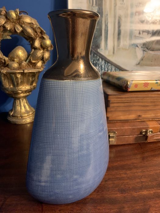 Jarra azul e dourada443110957620940802