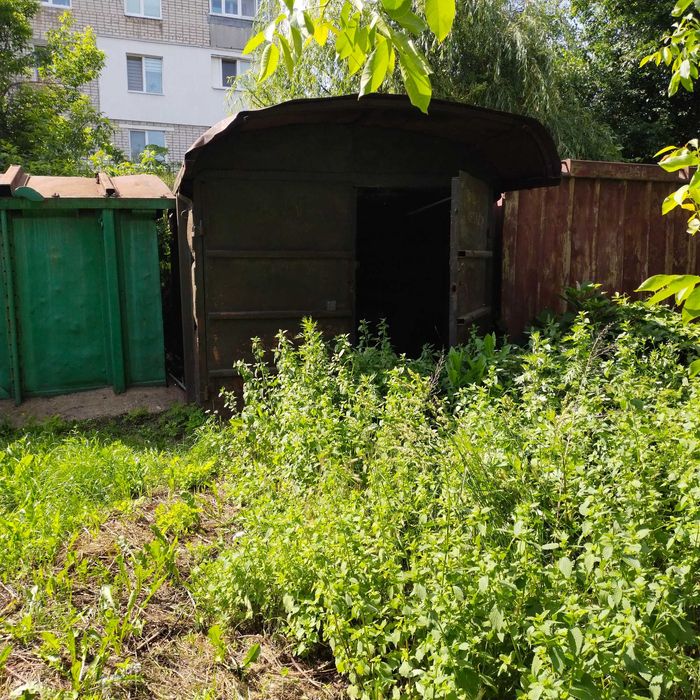 Продам гараж з вагона. Торг. Знижка при перевезенні або переміщенні.