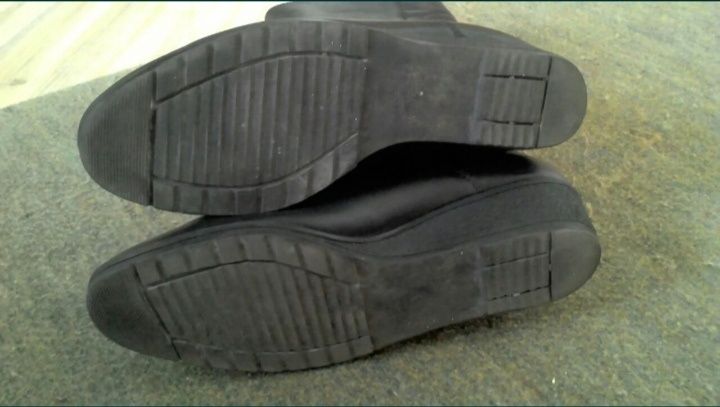 Зимние кожаные сапоги сапожки