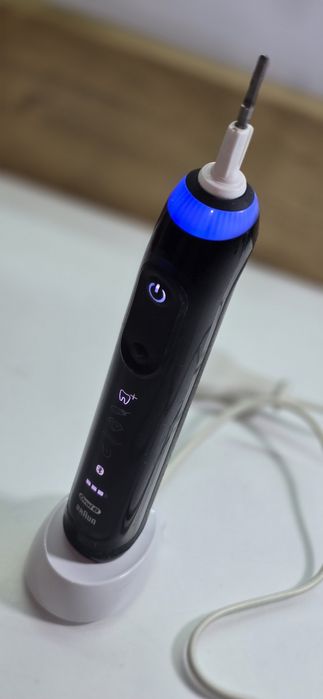 Szczoteczka elektryczna Oral-B Genius