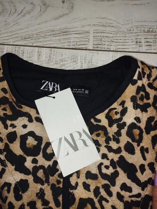 Стьобаний бомбер куртка Zara s-m,xs