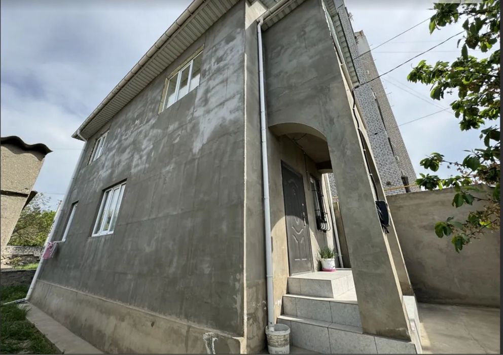 Продаж двоповерхового будинку в Центрі! Є світло