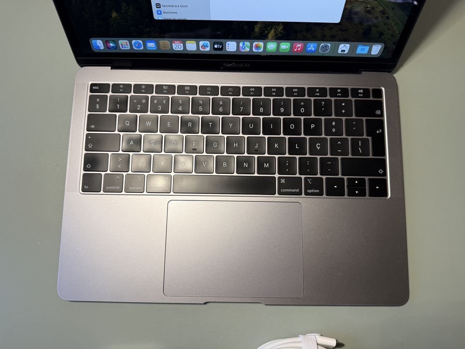 Apple Macbook Air 13” 2019