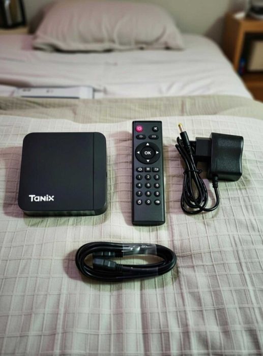 Смарт тв приставка Android 2gb 16gb wifi 4k андроїд приставка