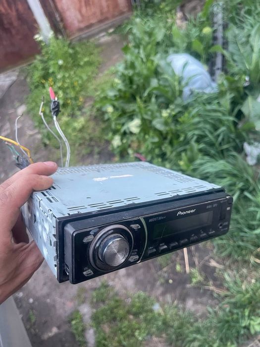 Продам магнитолу pioneer