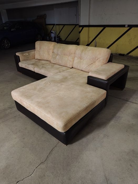 Sofá com chaise longue