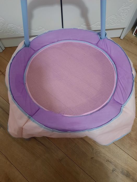 Trampolina dla malucha