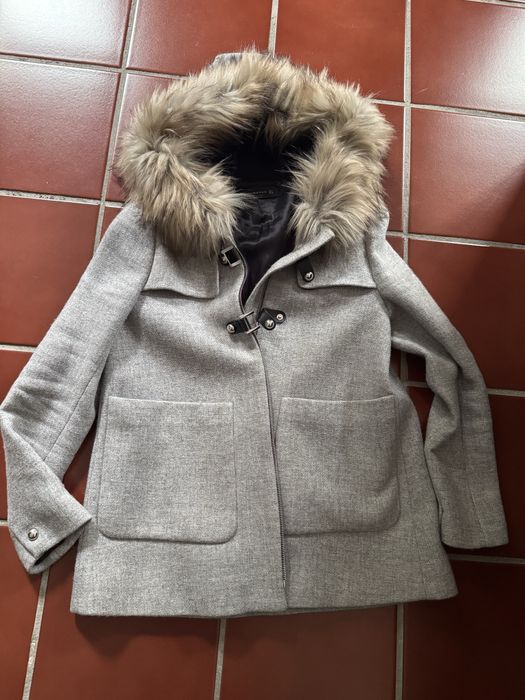 Casacos fazenda com capuz e pelo loja zara