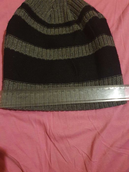 Шапка чоловіча в дуже гарному стані