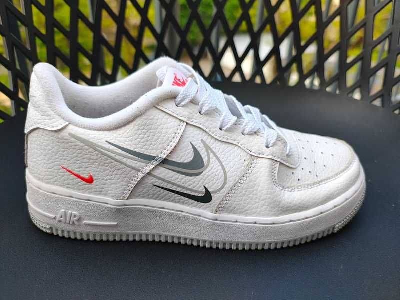 - Nike Air Force - Sneakersy r. 38,5