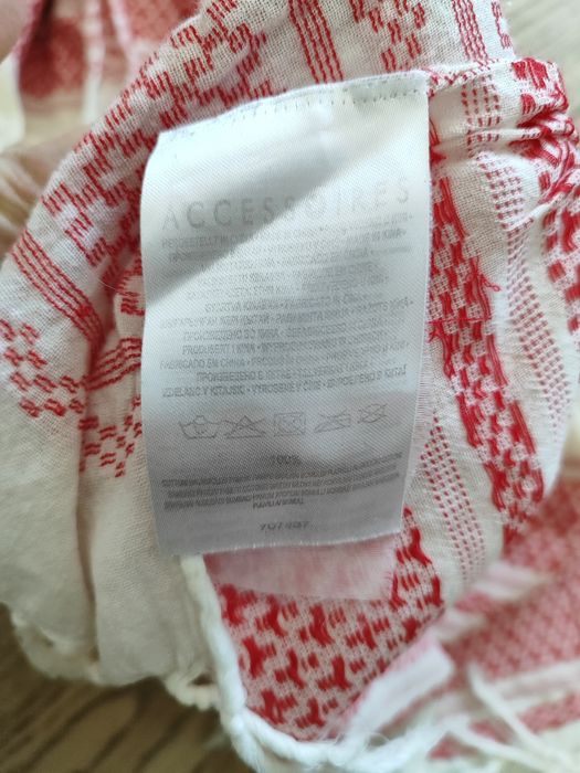 Szal chusta kremowa w czerwoną pepitkę pepitka Accessories