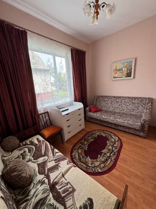 Продам комфортний будинок в затишному районі(Газове)