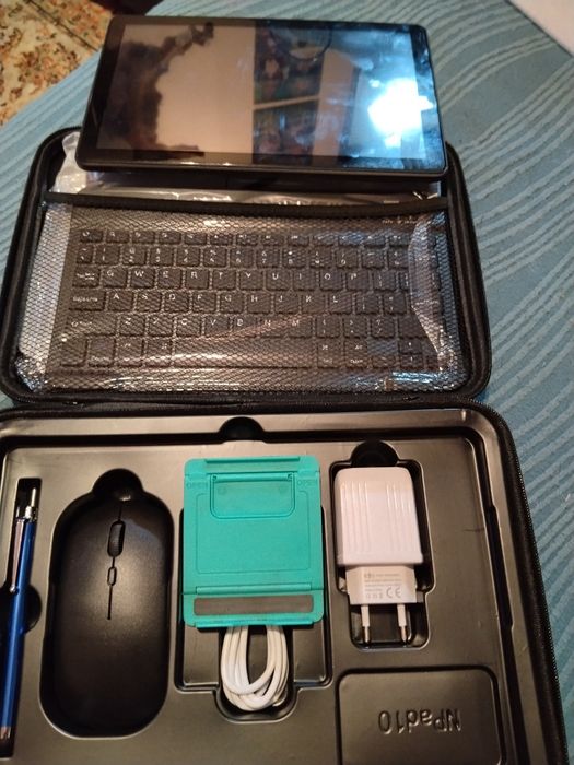 Tablet 5g ... 12gb RAM / 512 gb de disco.