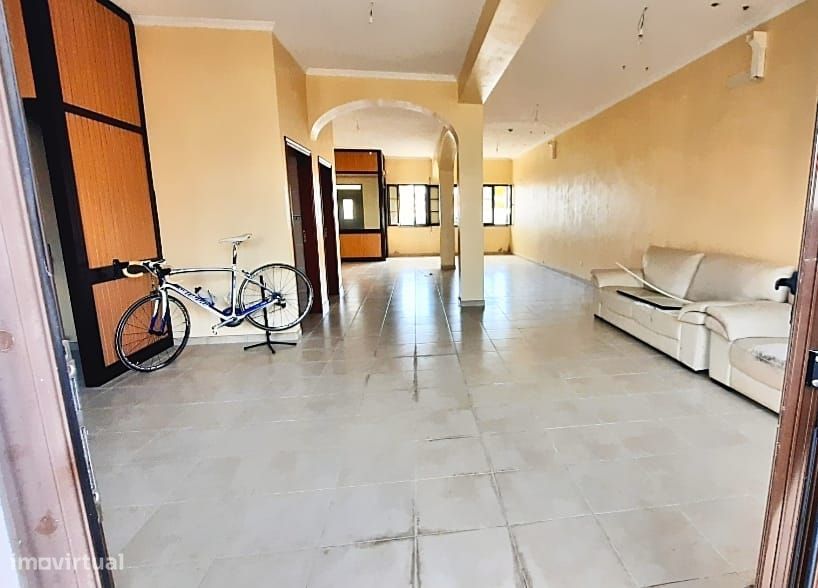 Imóvel comercial com viabilidade para habitação