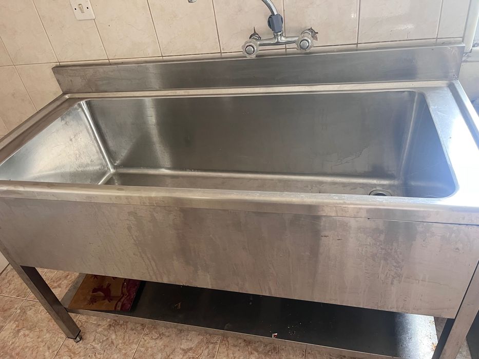 Módulo de pia Inox com base no piso