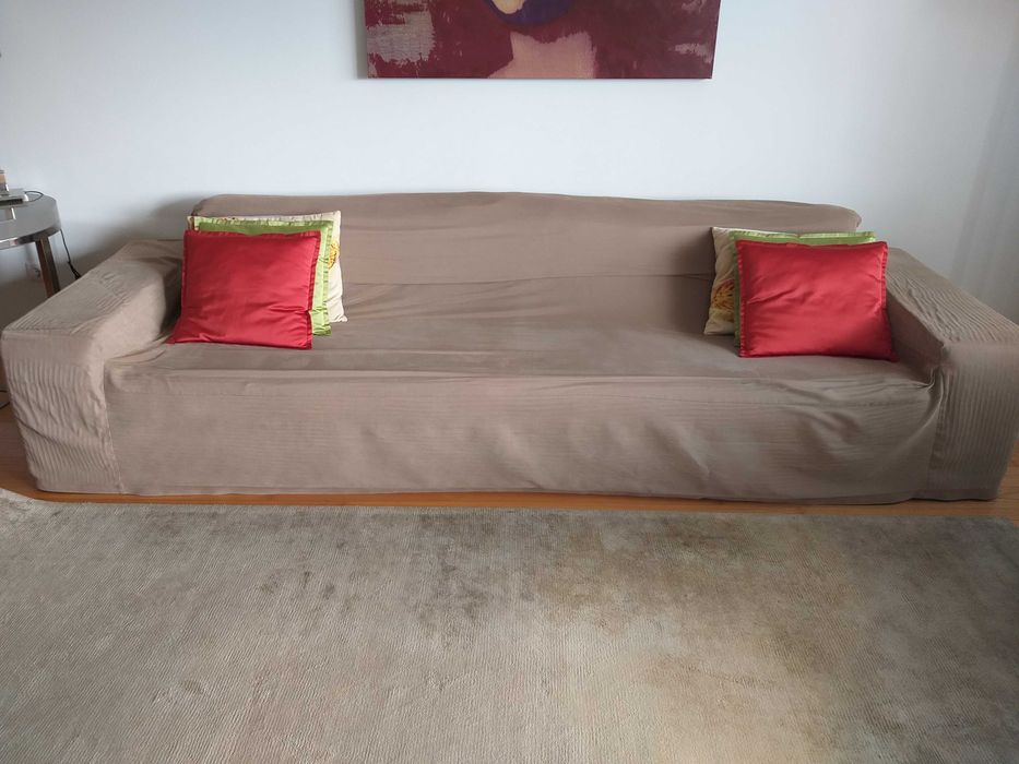 Sofá design bege