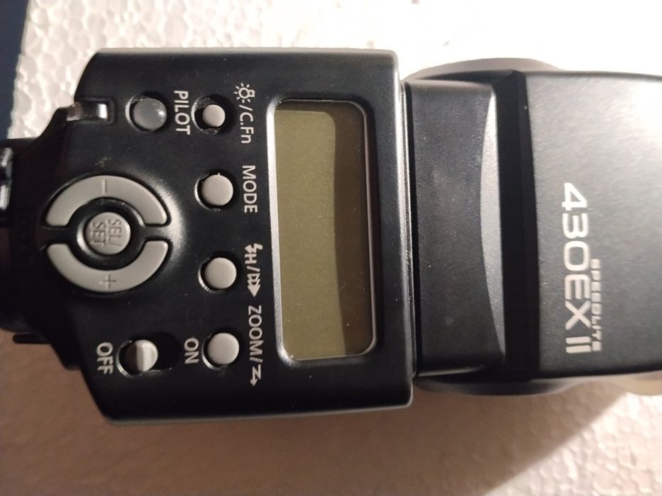 Lampa błyskowa Canon Speedlite 430EX II – Stan Bardzo Dobry / Komplet