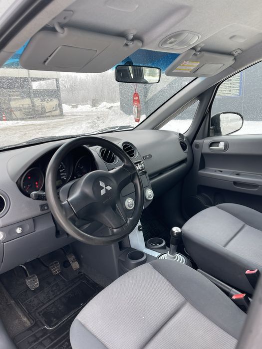 Mitsubishi Colt 2004 рік випуску 1.3 газ/бензин
